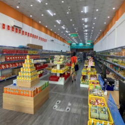 CHO THUÊ NHÀ MẶT TIỀN ĐƯỜNG NGUYỄN VĂN CỪ NGANG TRÊN 8m GIÁ 45 TRIỆU