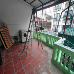 Mời thuê nhà nguyên căn ngõ 189 đường hoàng hoa thám