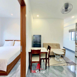 Cho Thuê Căn Hộ Cao Cấp ( Mới 100% ). Cách biển 100m