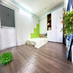 2 phòng ngủ nguyên lầu full nội thất. Giá 6tr/tháng