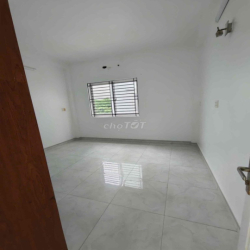 Cho thuê nhà mặt tiền đường số 60 KDC Bình Phú Q6