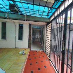 Nhà Mặt Tiền 9x20 1lầu 4pn 3wc Kinh Doanh
