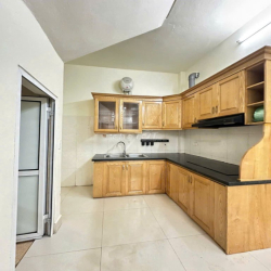 nhà ngõ 4 đặng văn ngữ 55m x4T ô tô đỗ cửa