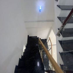 CHO THUÊ NHÀ 3 LẦU PHƯỜNG DĨ AN GẦN NGÃ 3 CÂY ĐIỆP