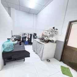 Cho thuê phòng 42m2 gần trường tiểu học Long Bình Tân