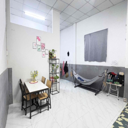 Cho thuê phòng 42m2 gần trường tiểu học Long Bình Tân