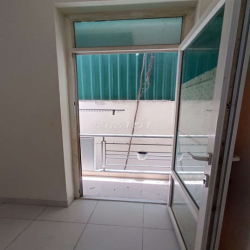 Phòng ban công Biệt thự Trần Não (Q2 cũ)