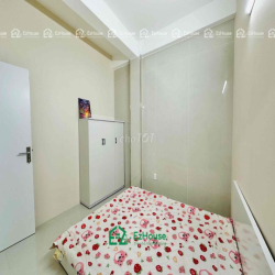 Cách Đại Học Mở 1km