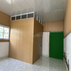 Nhà nguyên căn 150m2 Mới xây - Ốp gỗ Full - La phông cao cấp