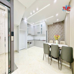 SIÊU PHẨM THANG MÁY THÔNG VĂN CAO - LẠCH TRAY