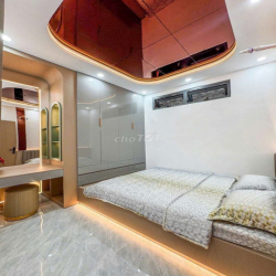 NHÀ 3 PHÒNG NGỦ - HẺM 70 ĐƯỜNG CMT8