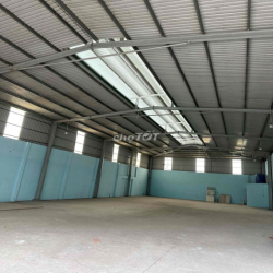 Cho thuê nhà xưởng 560m2 tại thạnh lộc quận 12
