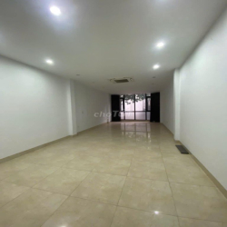 Cho thuê nhà ngõ 125 TRUNG KÍNH - Dt 55M2 x 6 Tầng thông - Thang Máy