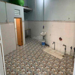 Cho thuê nhà mặt tiền 5x30m 1phòng gần Chợ Cầu Ván phù hợp kinh doanh