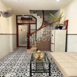 Cho thue nhà ngõ 30 Phan Chu Trinh -34m2 - 4 ngủ