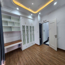 TRỆT LỬNG 2 LẦU SÂN THƯỢNG CẠNH VẠN PHÚC