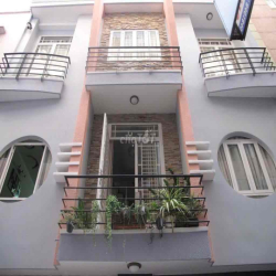 nhà 4 PHÒNG NGỦ 8x5 phạm văn hai. HẺM OTO