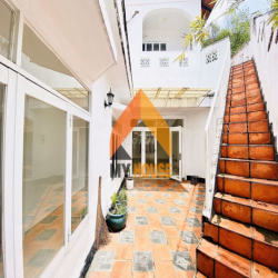 AP-BIỆT THỰ XỊN HỒ BƠI XINH XẮN LẮM-GÉT GÔ..