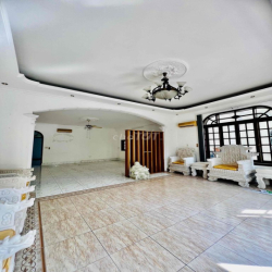 Cho Thuê Biệt Thự DT 600m2 1Trệt 2Lầu 3Pn 4Wc Rộng Rải Hợp Ở Làm Kho