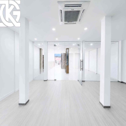 Cho thê NHÀ NGUYÊN CĂN 8x18m nở hậu 12m, 9 Trương Quốc Dung, Phú Nhuận