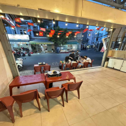 Cần cho thuê mặt bằng buổi sáng cư xá Phú Lâm B