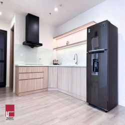 Cho thuê 2PN view nội khu hồ bơi căn hộ Masterise Quận 9