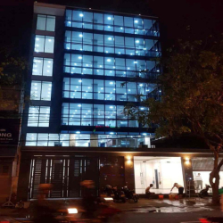 TOÀ NHÀ ĐẸP CHO THUÊ TRUNG TÂM BÌNH THẠNH