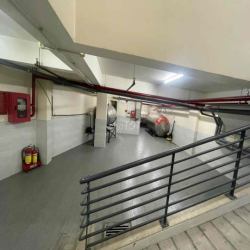 TOÀ NHÀ ĐẸP CHO THUÊ TRUNG TÂM BÌNH THẠNH