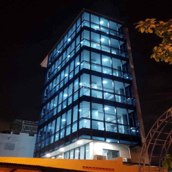 TOÀ NHÀ ĐẸP CHO THUÊ TRUNG TÂM BÌNH THẠNH