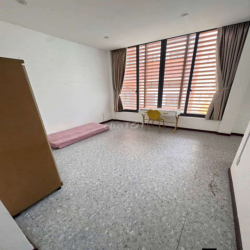 CHO THUÊ VILA Đ/C 170/2 KHUÔNG VIỆT - 3 TẦNG - 3PN-4WC- ST- GIÁ RẺ