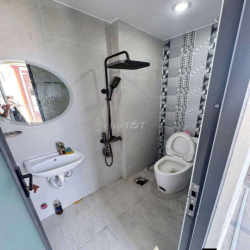 CHO THUÊ VILA Đ/C 170/2 KHUÔNG VIỆT - 3 TẦNG - 3PN-4WC- ST- GIÁ RẺ