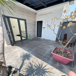 CHO THUÊ VILA Đ/C 170/2 KHUÔNG VIỆT - 3 TẦNG - 3PN-4WC- ST- GIÁ RẺ