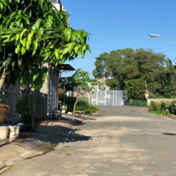 cho thuê nhà Bưng ông thoàn phú hữu 51m, 3 tầng