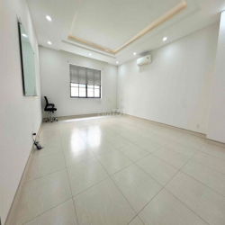 CHO THUÊ VĂN PHÒNG CITYLAND PARK HILLS – GIÁ 6,5 TRIỆU/THÁNG