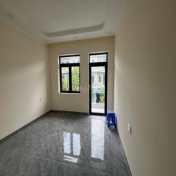 CHO THUÊ NHÀ MỚI 100% GẦN NGÃ 3 CÂY ĐIỆP DĨ AN