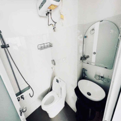 Chính Chủ Vừa Trống PENTHOUSE 80M2 Ngay Khu Vincome Cộng hoà Tân Bình