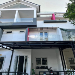 nhà 1 trệt 2 lầu khu dân cư Valencia Riverside 1000 Nguyễn Duy Trinh