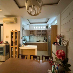 Cho Thuê Biệt Thự 4 Tầng Đường Phan Châu Trinh Gồm 4 PN full nội thất