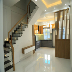 nhà 1 trệt 2 lầu khu dân cư Valencia Riverside 1000 Nguyễn Duy Trinh