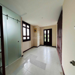 CHO THUÊ BIỆT THỰ NAM LONG QUẬN 7, 6PN NTCB 40 TRIỆU/ THÁNG