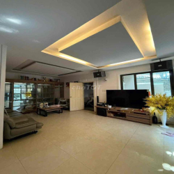 Cho Thuê Biệt Thự 4 Tầng Đường Phan Châu Trinh Gồm 4 PN full nội thất