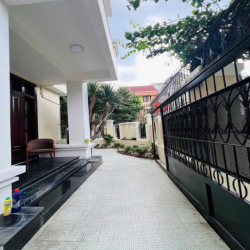 CHO THUÊ BIỆT THỰ NAM LONG QUẬN 7, 6PN NTCB 40 TRIỆU/ THÁNG