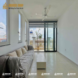 Cho thuê căn hộ Penthouse 1PN tách bếp, ban công, full NT ngay Aeon TP