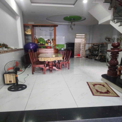 nhà hẻm xe hơi . 5x18 trệt 3lầu 4pn 5wc