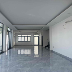 Cho thuê biệt thự 220m2 khu dân cư Liên Phường q9 giá 30tr/tháng