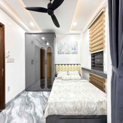 Nhà nguyên căn mặt tiền đường 7m thông