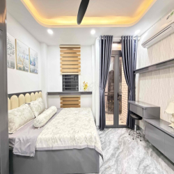 Nhà nguyên căn mặt tiền đường 7m thông