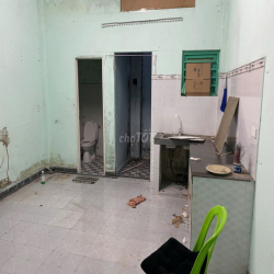 Cho thuê nhà trống hẻm xe hơi phù hợp làm kho, xưởng may Q. Bình Tân 
