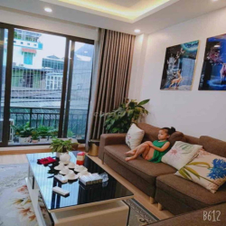 Cho thuê nhà Cầu Diễn ô tô tránh, kinh doanh tốt 45m x 5 tầng 12 triệu