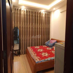 Cho thuê nhà Cầu Diễn ô tô tránh, kinh doanh tốt 45m x 5 tầng 12 triệu